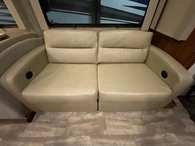 2017 Ford F-53 Unknown