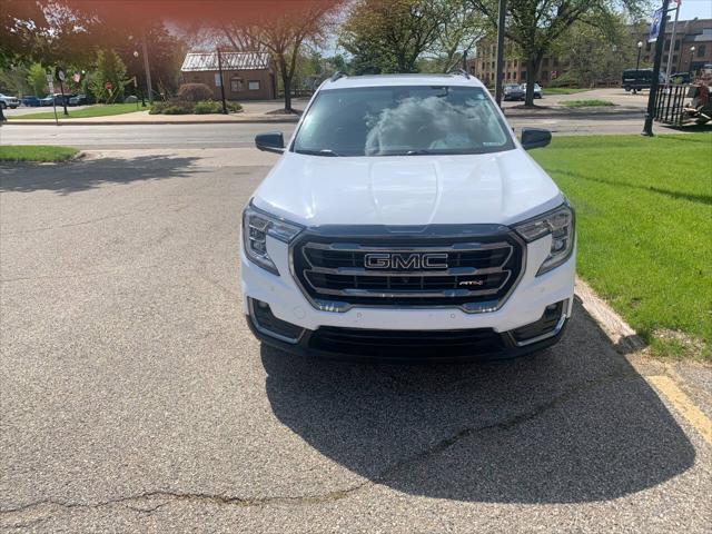2022 GMC Terrain AWD AT4