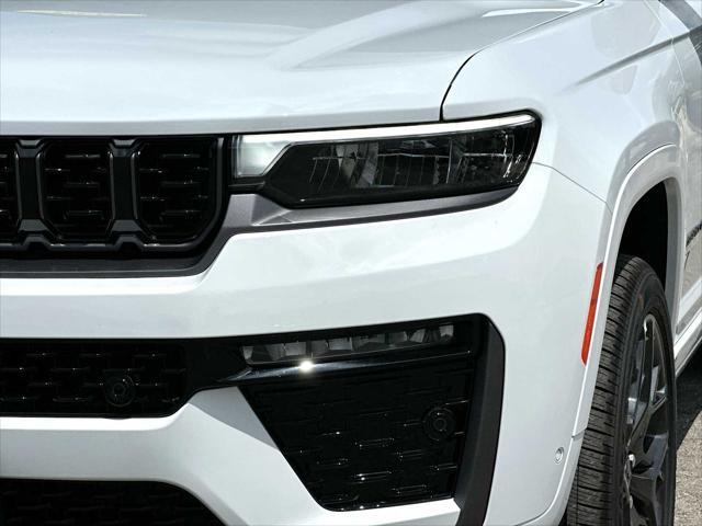 2026 Jeep Grand Cherokee Summit 4x4