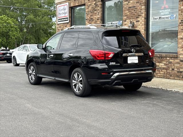2019 Nissan Pathfinder SV