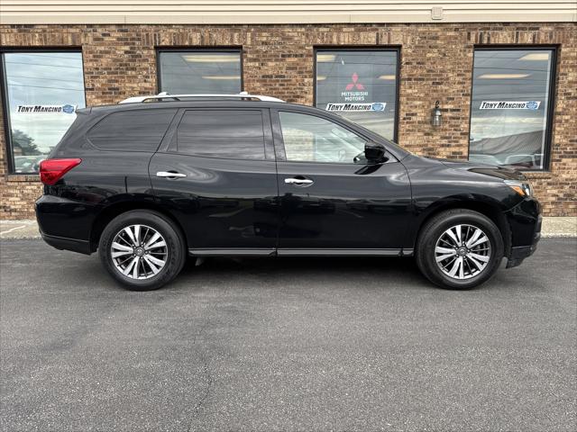 2019 Nissan Pathfinder SV