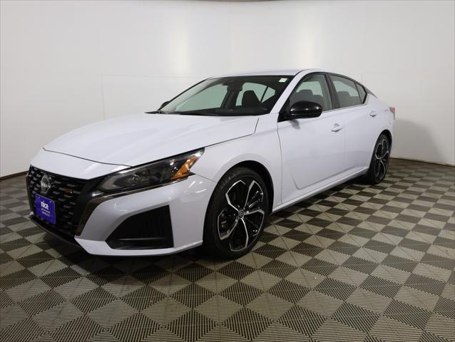 2024 Nissan Altima SR FWD for sale in Sioux Falls, SD
