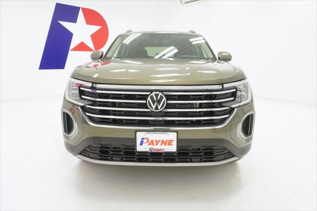2026 Volkswagen Atlas SE with Technology
