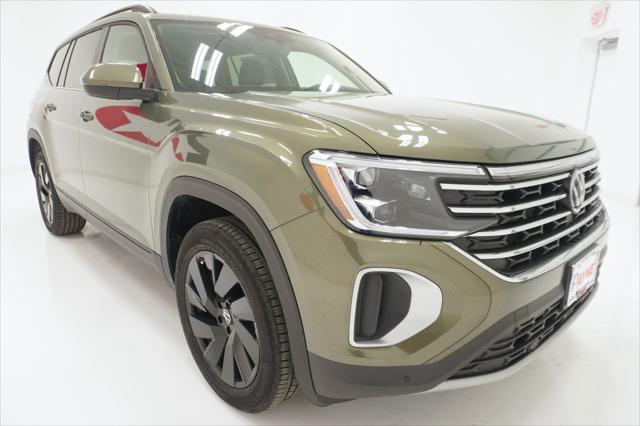 2026 Volkswagen Atlas SE with Technology