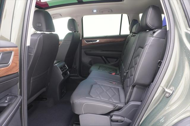 2026 Volkswagen Atlas SE with Technology