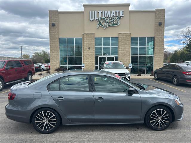 2016 Volkswagen Jetta 1.8T Sport for sale in Appleton, WI