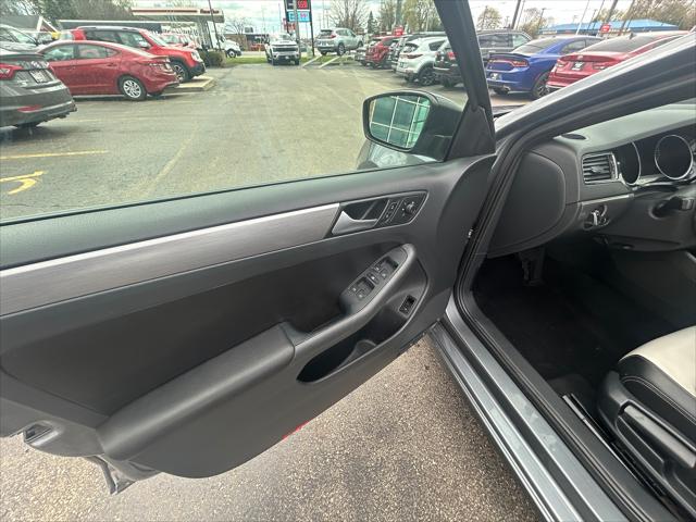2016 Volkswagen Jetta 1.8T Sport