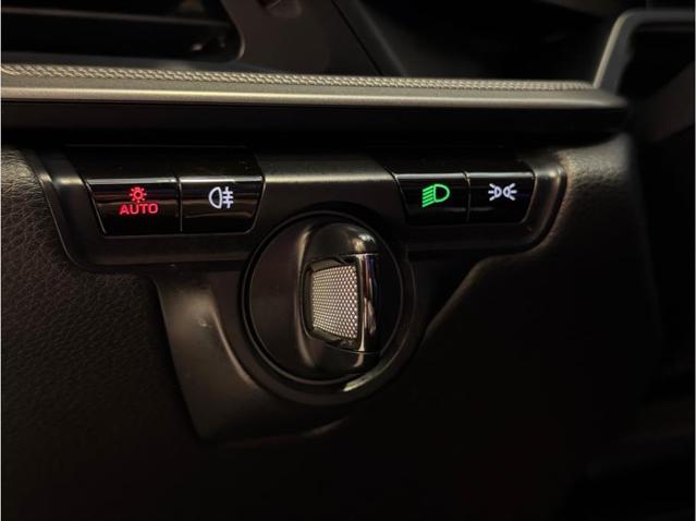 2020 Porsche 911 Carrera