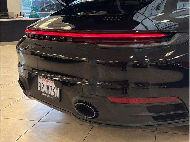 2020 Porsche 911 Carrera