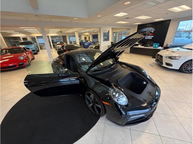 2020 Porsche 911 Carrera