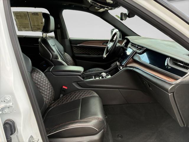 2023 Jeep Grand Cherokee L Summit 4x4