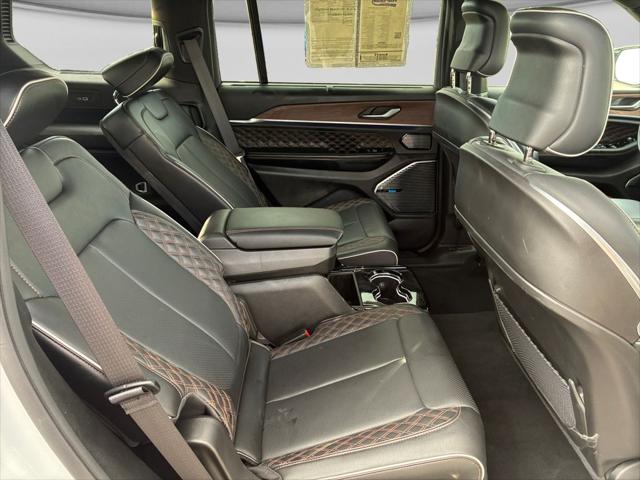 2023 Jeep Grand Cherokee L Summit 4x4