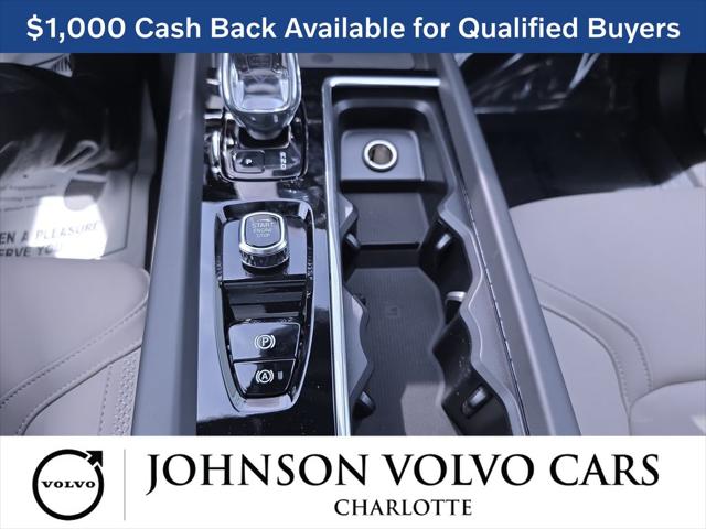 2026 Volvo XC60 B5 Plus