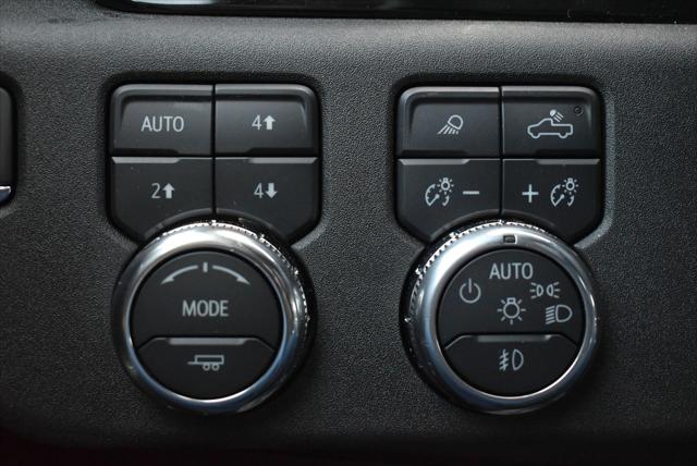 2025 GMC Sierra 1500 4WD Crew Cab Short Box Elevation with 3SB
