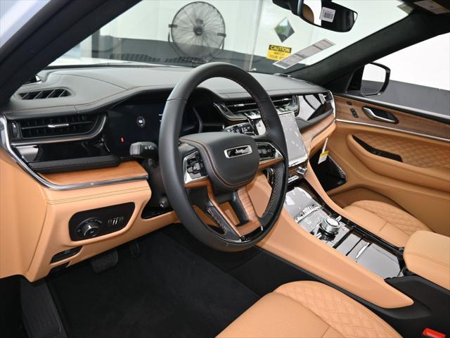 2025 Jeep Grand Cherokee L Summit Reserve 4x4