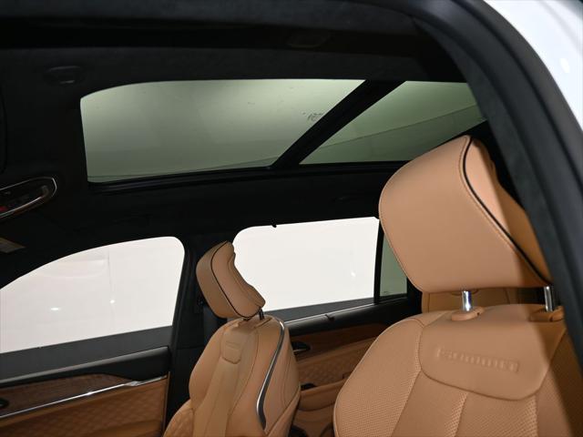 2025 Jeep Grand Cherokee L Summit Reserve 4x4