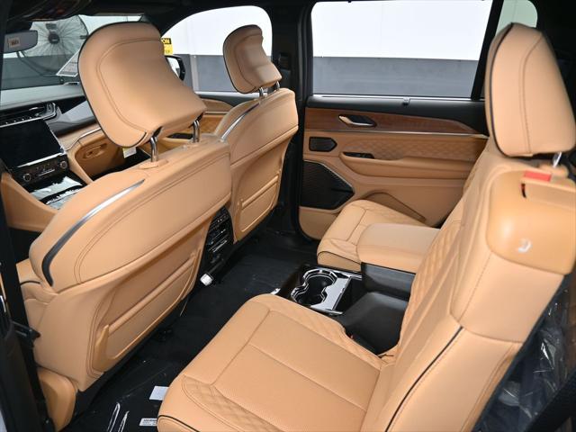 2025 Jeep Grand Cherokee L Summit Reserve 4x4