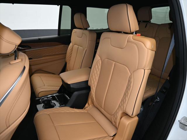 2025 Jeep Grand Cherokee L Summit Reserve 4x4