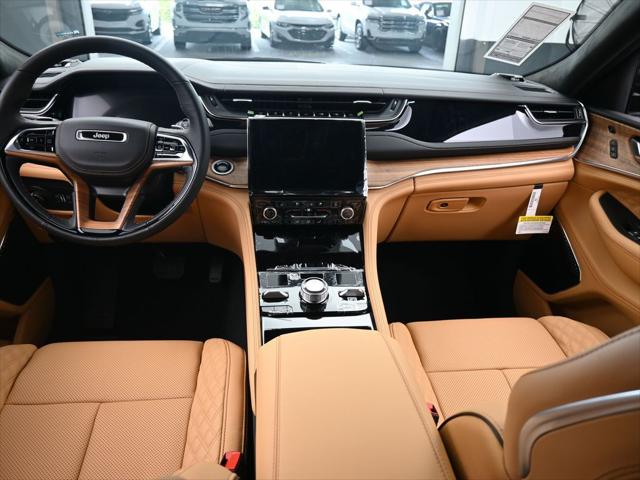 2025 Jeep Grand Cherokee L Summit Reserve 4x4