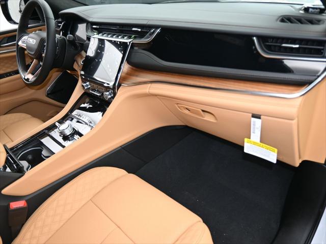 2025 Jeep Grand Cherokee L Summit Reserve 4x4