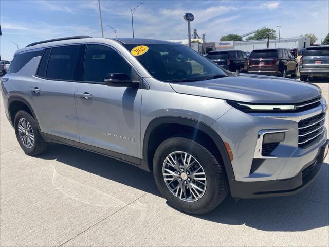 2025 Chevrolet Traverse FWD LT