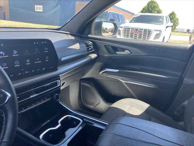 2025 Chevrolet Traverse FWD LT