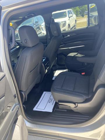 2025 Chevrolet Traverse FWD LT