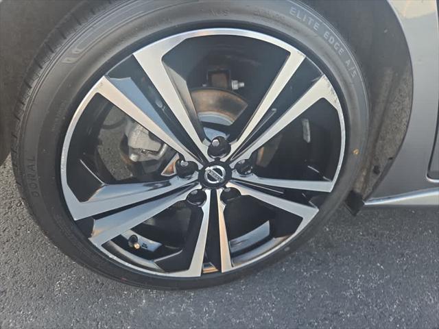 2021 Nissan Sentra SR Xtronic CVT