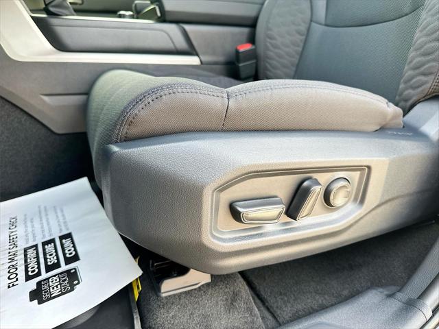 2026 Toyota Tundra SR5 CrewMax 5.5' Bed