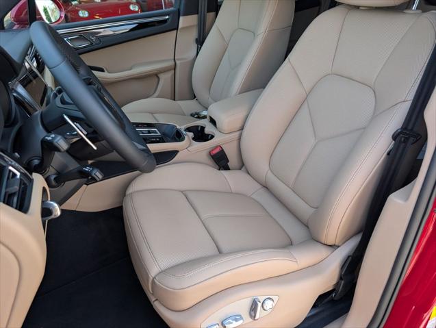 2026 Porsche Macan Unknown