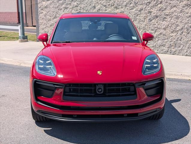 2026 Porsche Macan Unknown