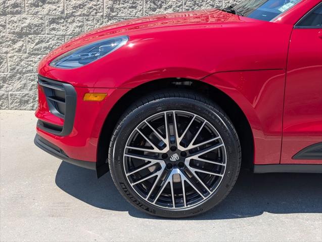 2026 Porsche Macan Unknown