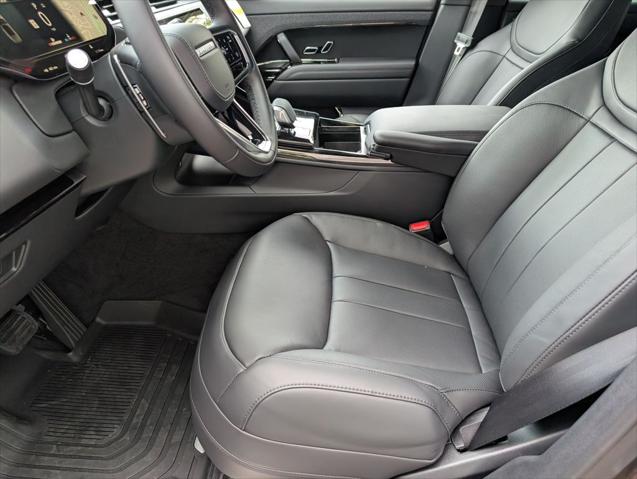 2026 Land Rover Range Rover Sport P360 SE