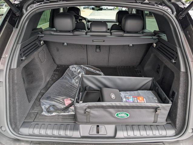 2026 Land Rover Range Rover Sport P360 SE