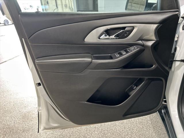 2021 Chevrolet Traverse AWD LT Cloth