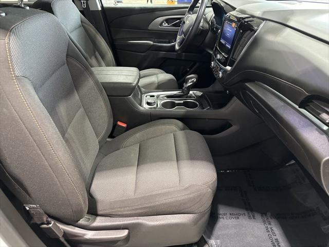 2021 Chevrolet Traverse AWD LT Cloth