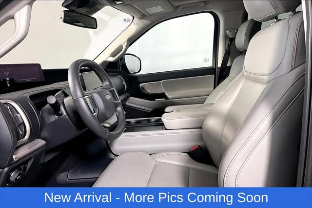 2025 Ford Expedition Active - Photo 13