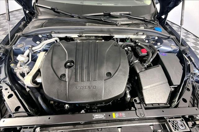 Used 2025 Volvo V60 Cross Country Plus  B5 AWD Gas (mild hybrid) For Sale in Olive Branch, MS