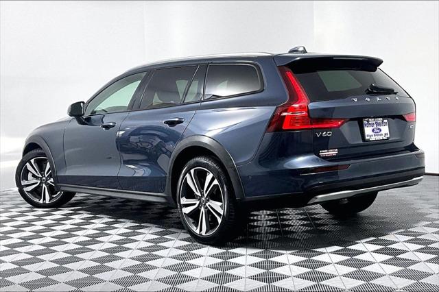 Used 2025 Volvo V60 Cross Country Plus  B5 AWD Gas (mild hybrid) For Sale in Olive Branch, MS