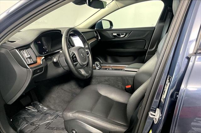 Used 2025 Volvo V60 Cross Country Plus  B5 AWD Gas (mild hybrid) For Sale in Olive Branch, MS