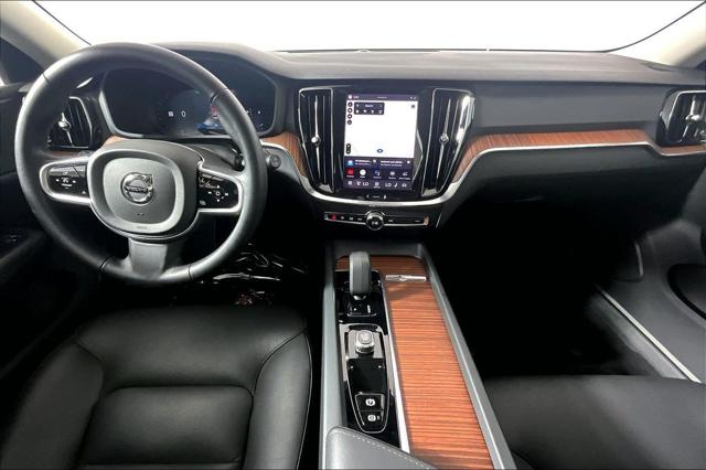 Used 2025 Volvo V60 Cross Country Plus  B5 AWD Gas (mild hybrid) For Sale in Olive Branch, MS