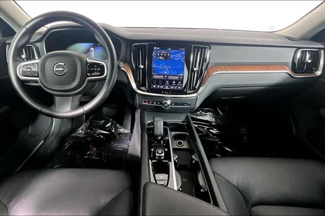 Used 2025 Volvo V60 Cross Country Plus  B5 AWD Gas (mild hybrid) For Sale in Olive Branch, MS