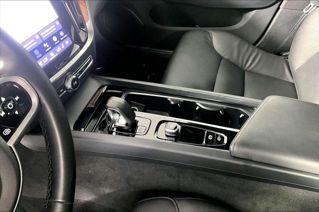 Used 2025 Volvo V60 Cross Country Plus  B5 AWD Gas (mild hybrid) For Sale in Olive Branch, MS
