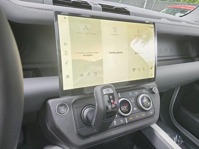 2026 Land Rover Defender P400 X-Dynamic SE