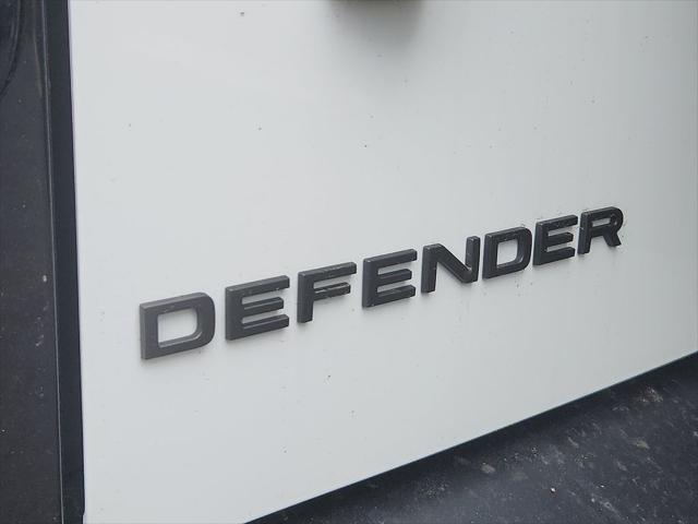 2026 Land Rover Defender P400 X-Dynamic SE