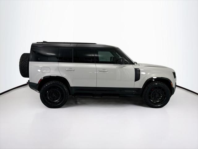 2026 Land Rover Defender P400 X-Dynamic SE