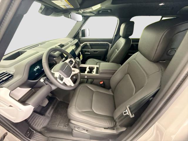 2026 Land Rover Defender P400 X-Dynamic SE