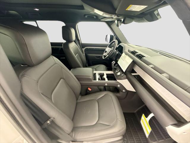 2026 Land Rover Defender P400 X-Dynamic SE