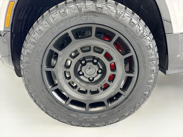 2026 Land Rover Defender P400 X-Dynamic SE