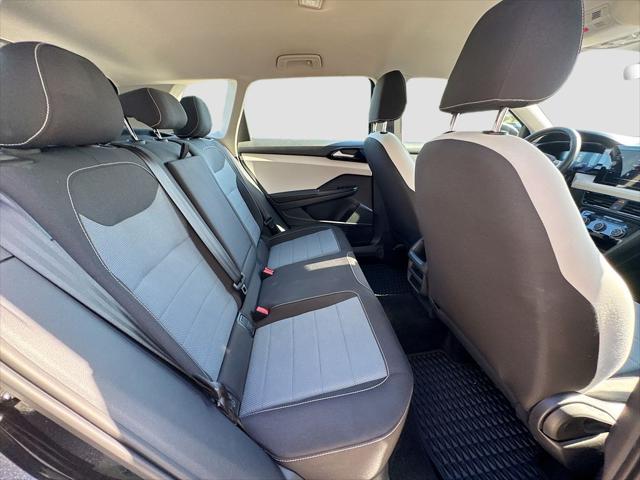 2025 Volkswagen Taos 1.5T S